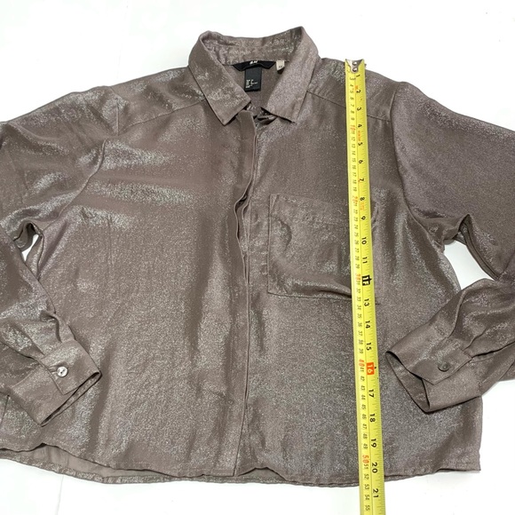 2/$20 H&M Brown Gray Shimmer Button Down Long Sleeves Blouse Size 2 - Picture 8 of 8